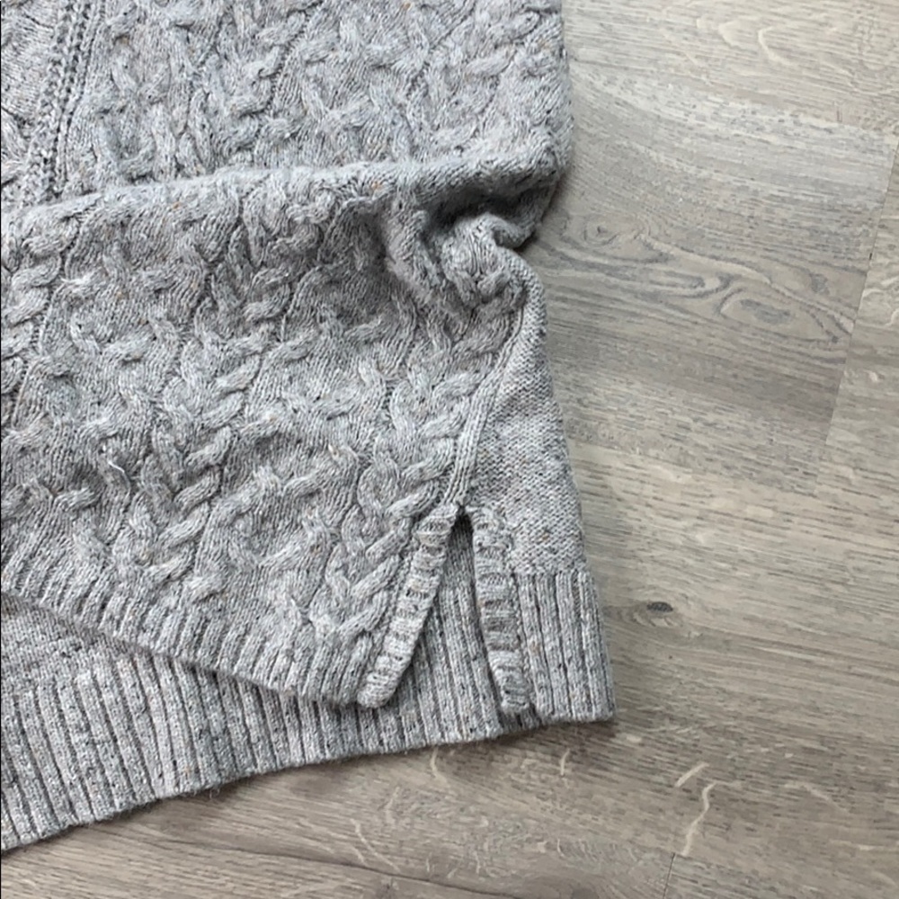 🎄 5/$30 Ruff Hewn sweater Medium - Picture 6 of 7